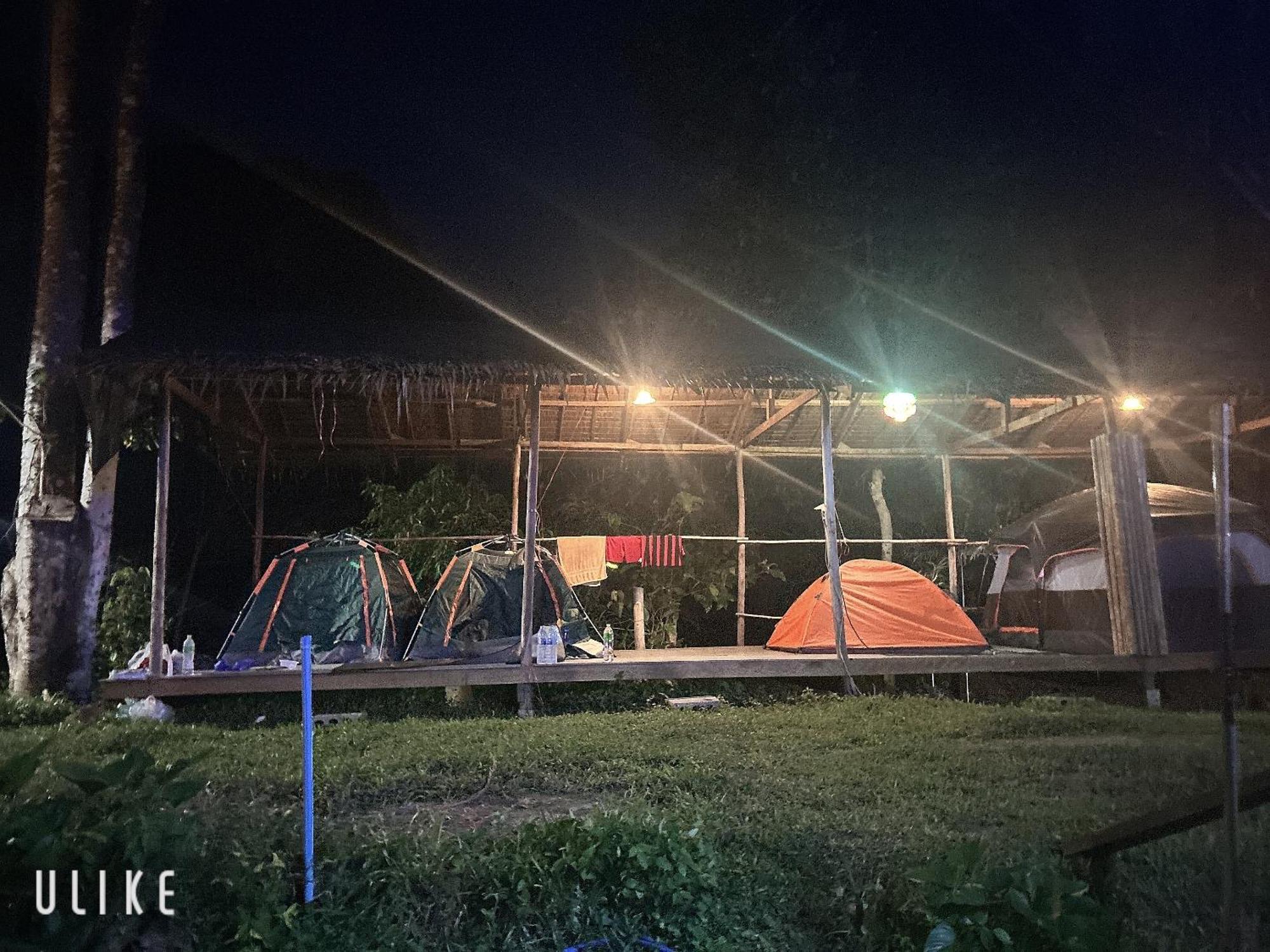 Отель Khaosok August Freedom Camp Khao Sok National Park Экстерьер фото