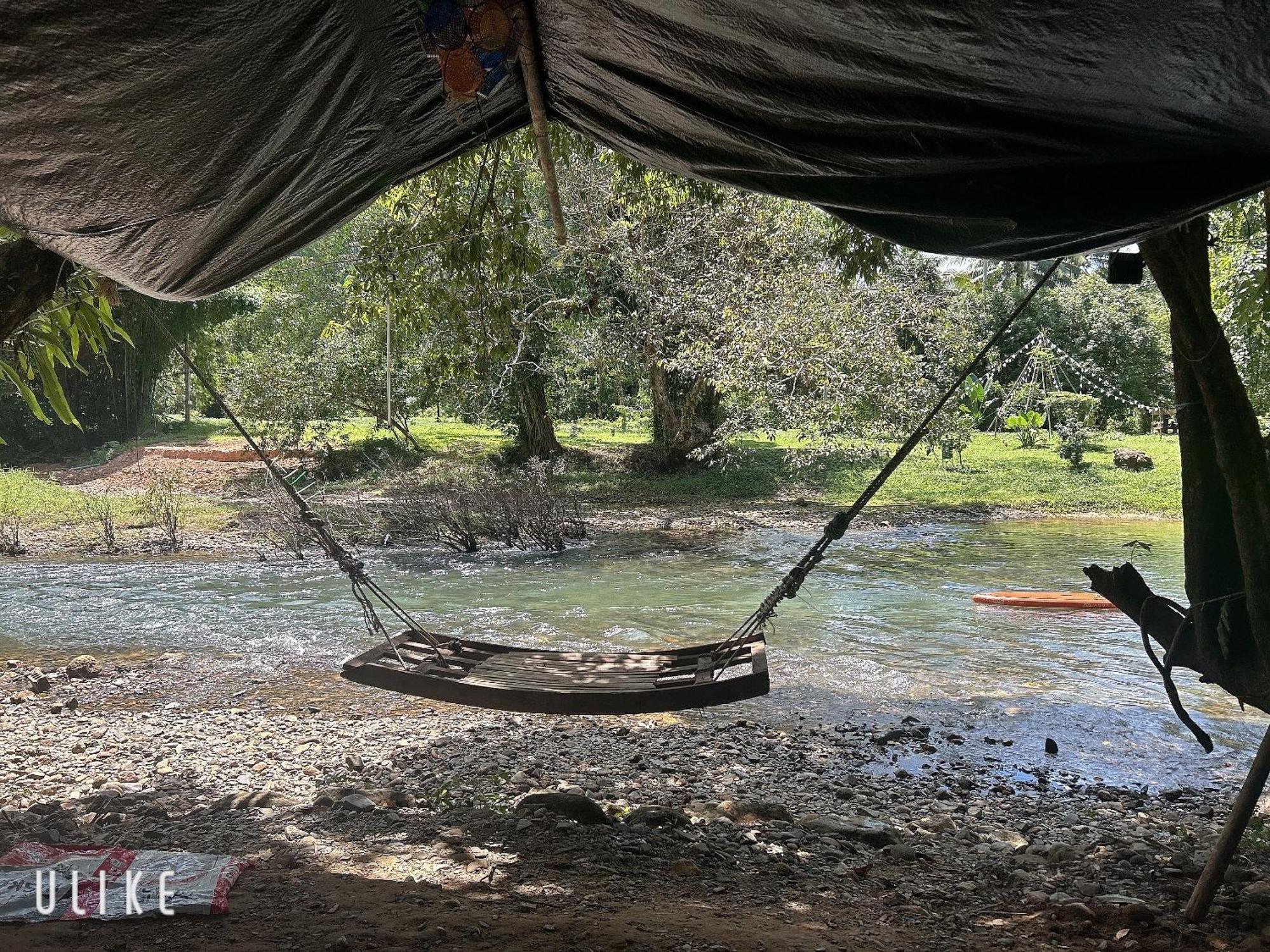 Отель Khaosok August Freedom Camp Khao Sok National Park Экстерьер фото
